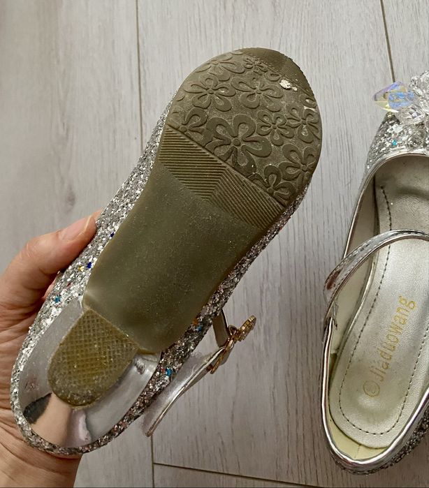 Pantofi stralucitori, superbi,cristale, Cenusareasa, Disney, 20cm