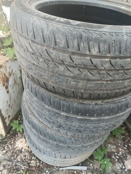 Продам летнюю резину комплект