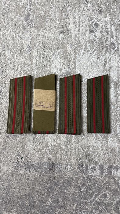 Погоны СССР, фляга армейская СССР, фонарик карманный СССР