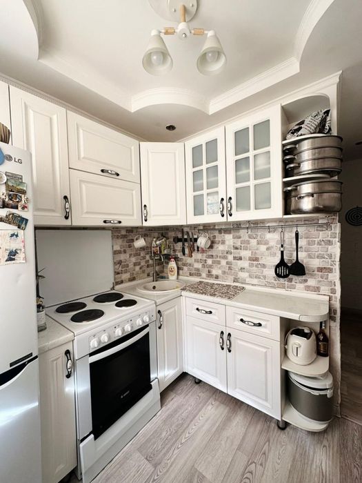 Кухонный гарнитур встроенный