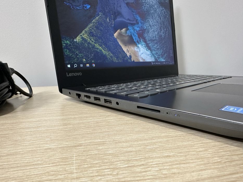 Ноутбук Lenovo intel, 8GB, SSD 256GB, 2 видеокарты