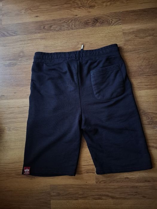 Alpha Industries мъжки къси панталонки M размер.