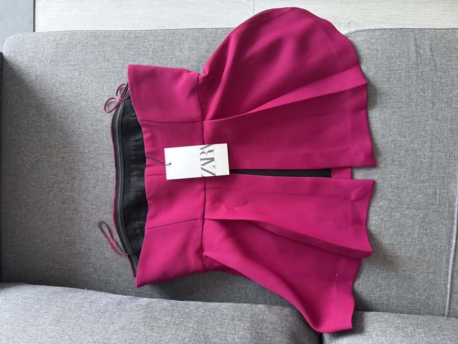 Топ / бюстие с разкроен гръб ЗАРА