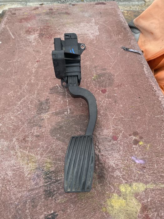 Педал газ потенциометър за газта на опел корса Д