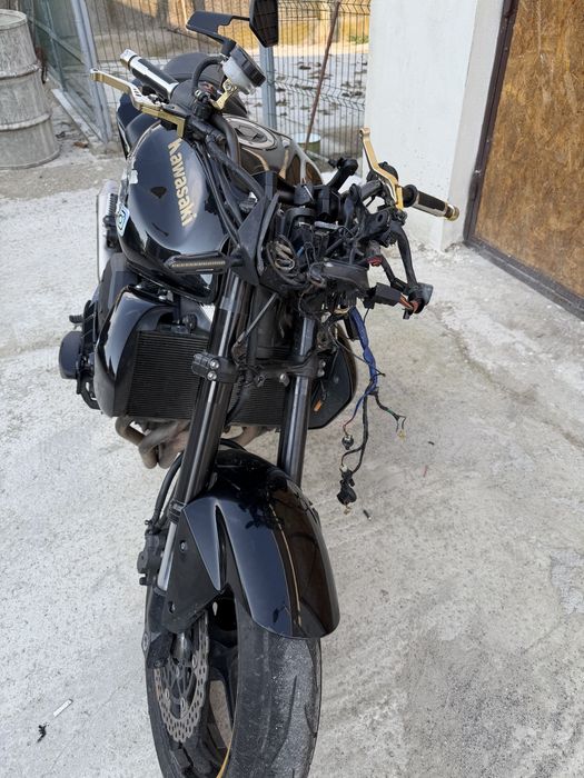 Kawasaki Z750 avariat
