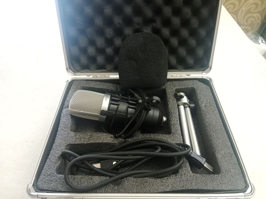 Микрофон чётки звук