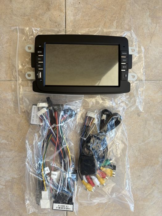 Навигация за Dacia sandero,duster,logan,dokker 2010-2015 Carplay  android auto
CarPlay Android auto Wi-Fi GPS