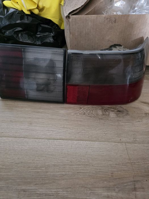 Продам задние фары