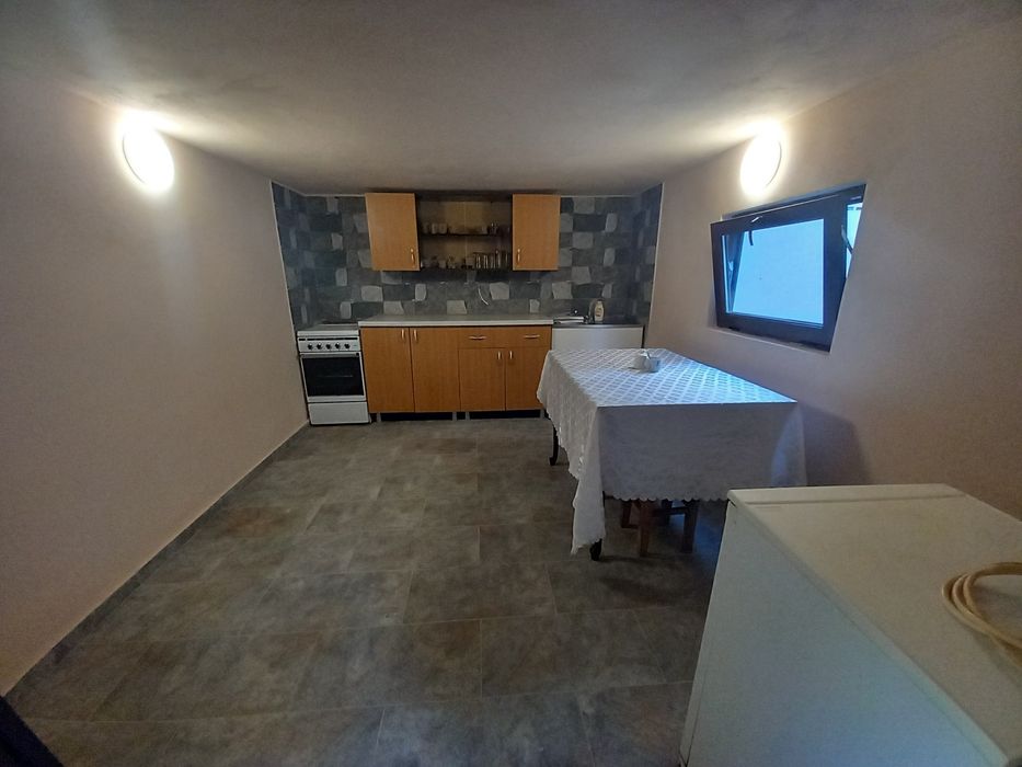 Cazare la casa B Herculane