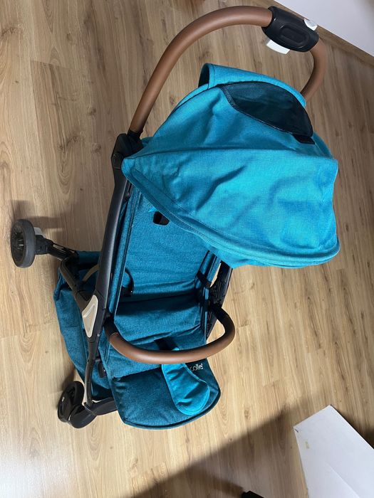 Carucior sport usor de manevrat