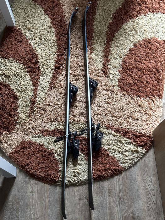 Schiuri VOLKL RTM 7.4, woodcore, TIP rocker + Marker FDT 10