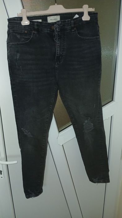 Blugi Negri Pull&Bear