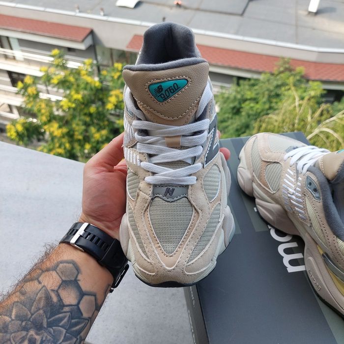 New Balance 9060 Sea Salt Surf 37