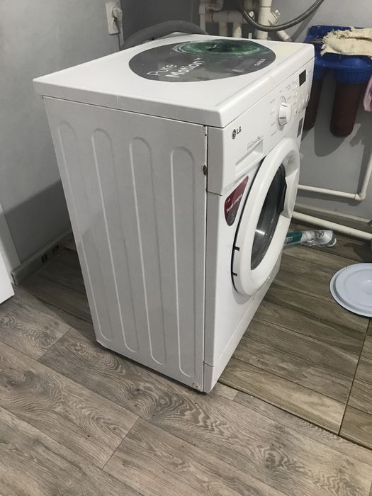 Стиралка Буу от LG