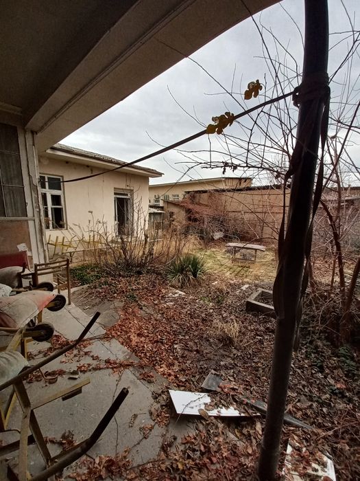 Ko‘kcha darvoza mahallasida eski Uchastka Sotiladi 3.25-sotok