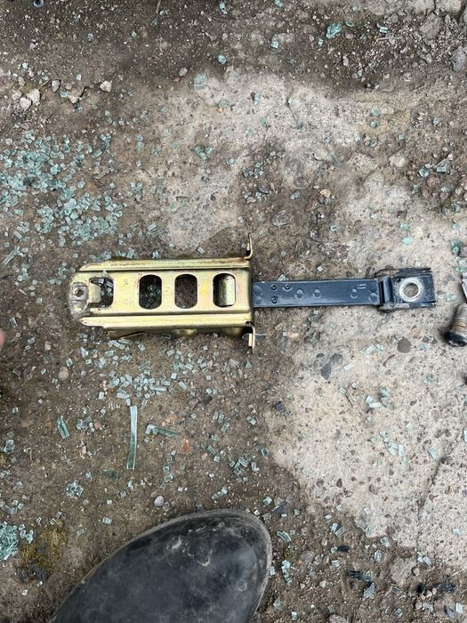 мерседес 210 запчастьтар сатылады