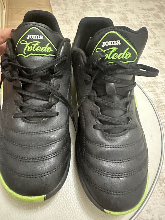 Продам кожаные бутсы