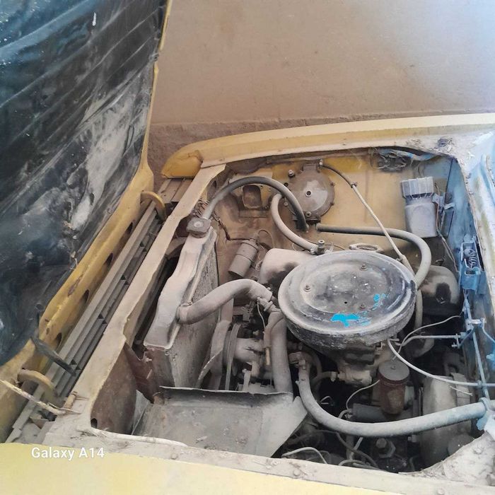 Azlk sotiladi holti yaxshi