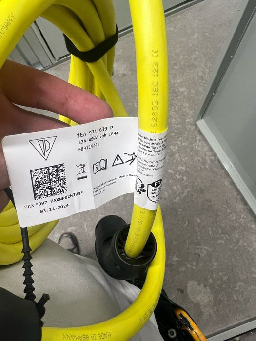 Кабел за зареждане на електрички или хибриден автомобил тип2 32A