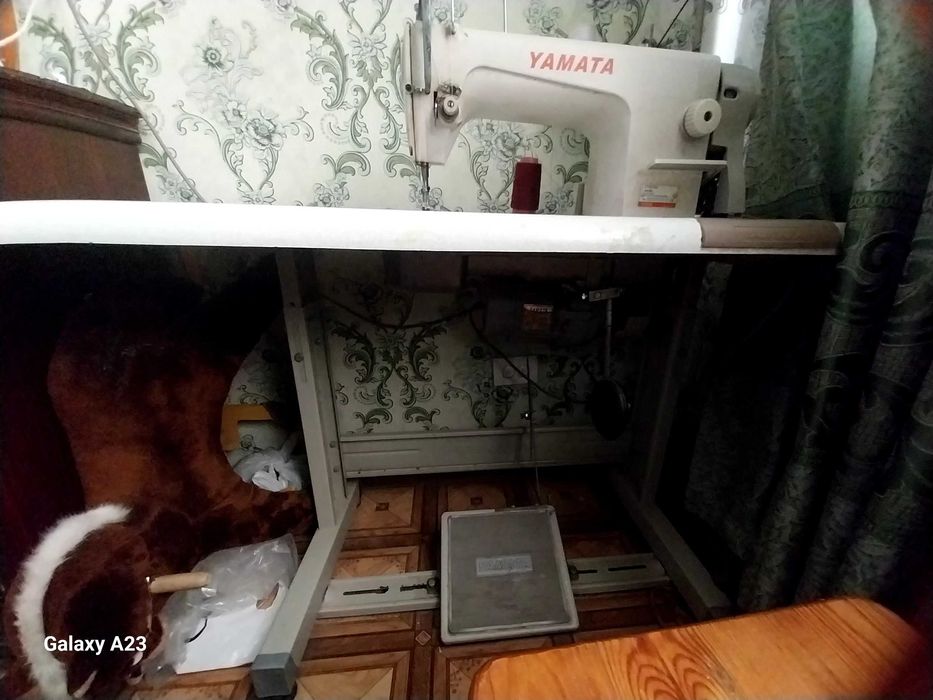 Tikuv mashinkasi sotiladi