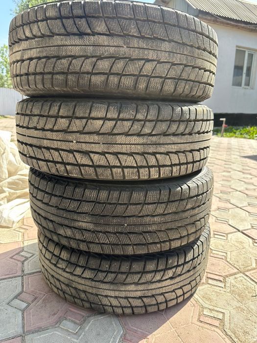 Зимние шины 185/65/15