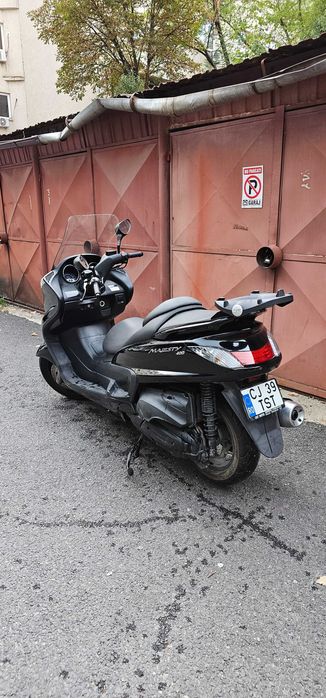 Yamaha Majesty 400 - Maxi scooter 2006