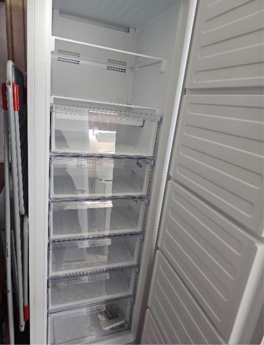 морозильная камера beko