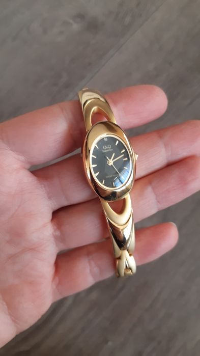 Дамски часовник Q&Q