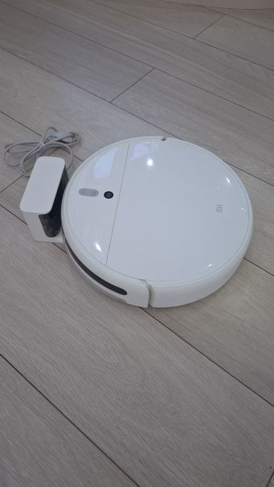 Продам робот пылесос Xiaomi
