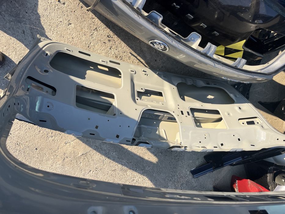 Капак,багажник Skoda Karoq 2 броя