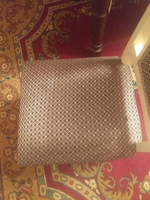 Столдар сатылады