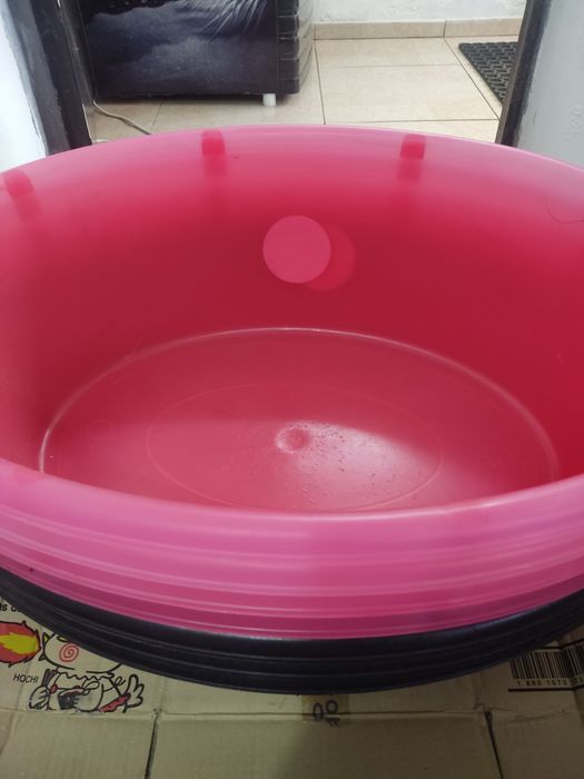 Большой пластиковый тазик