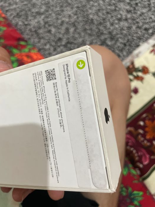 Iphone 15 Black Titanium yangi