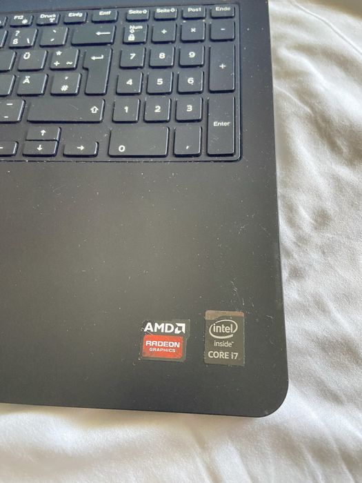 Лаптоп inspiron 15 i7