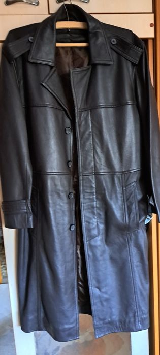 Haina piele natutala maro nou lunga ..piele  f moale marimea 56r