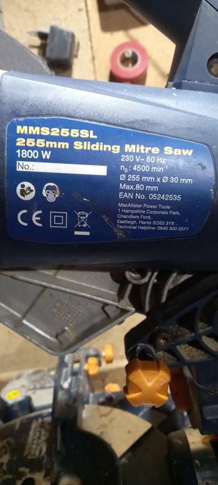 Vand circular unghiular basculant radial