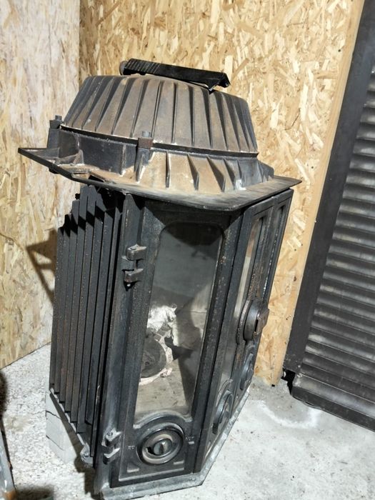 Vând focar șemineu 12 kw