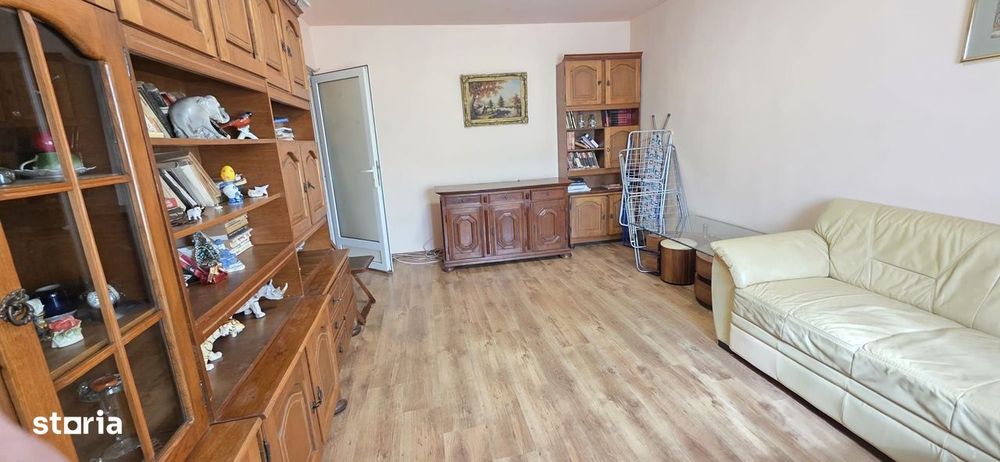 Gara - Abator 2 Camere Decomandate Mobilat + Utilat, Gaze 400 Euro