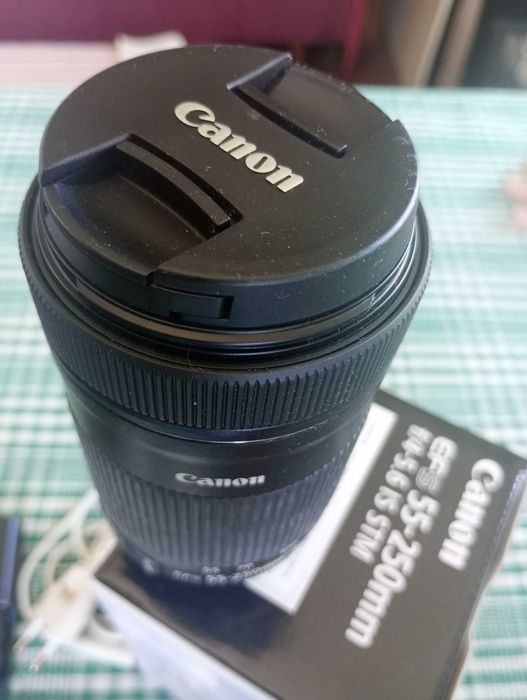 Canon EOS 100D и обектив 18-55mm IS STM