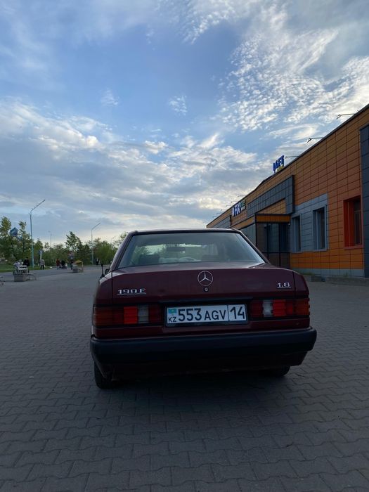 Продам мерседес 190