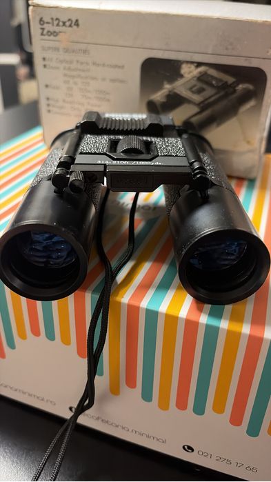 Binoclu ZOOM 6-12X24