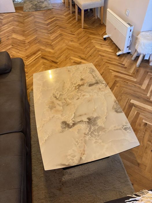 Холна маса не исползвана