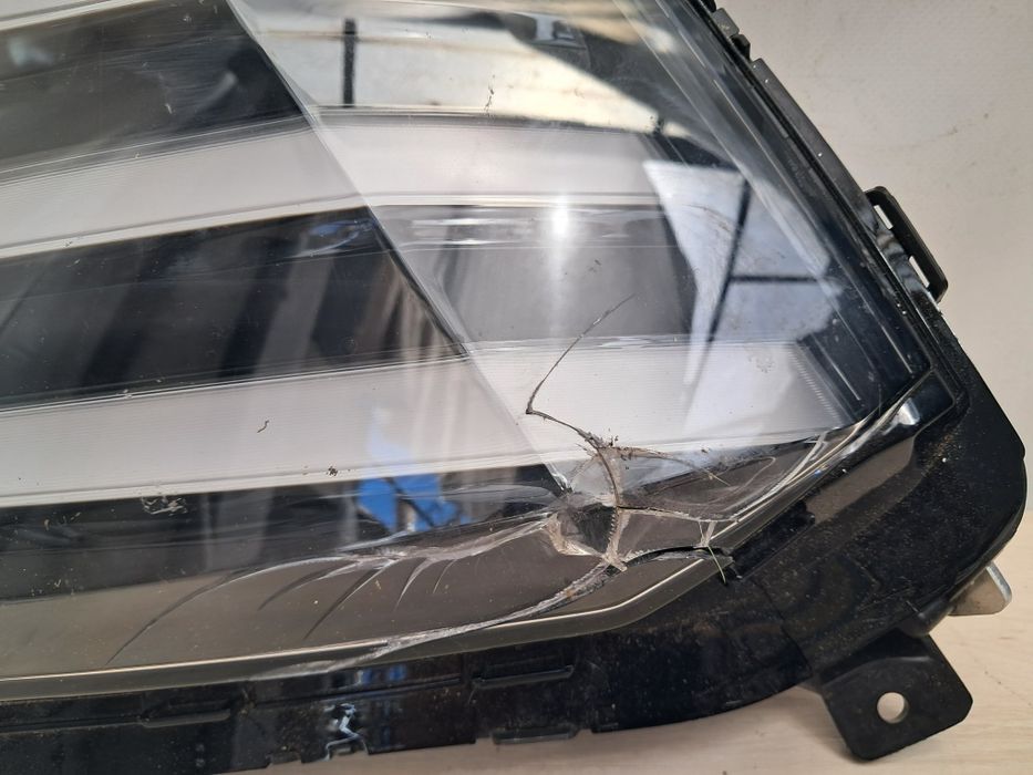 Дневна светлина лайсна  DRL Peugeot  208 2020/2026т