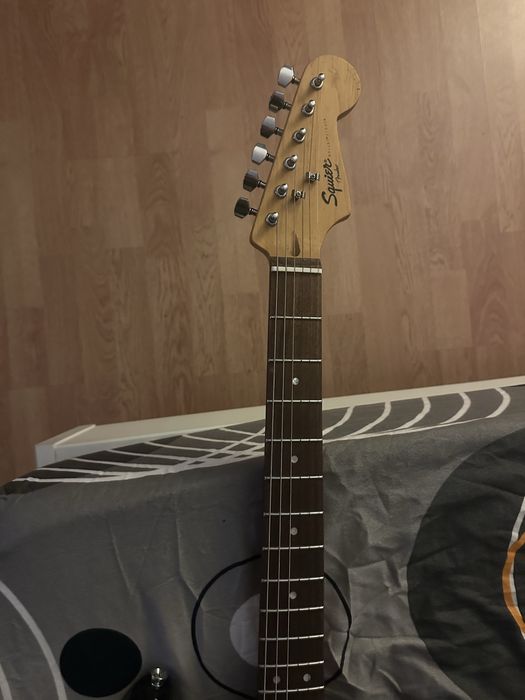 Chitara electrica/ chitara acustica