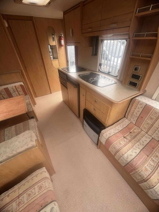 Rulote Anglia cu certificat propriu pe 10 Ani