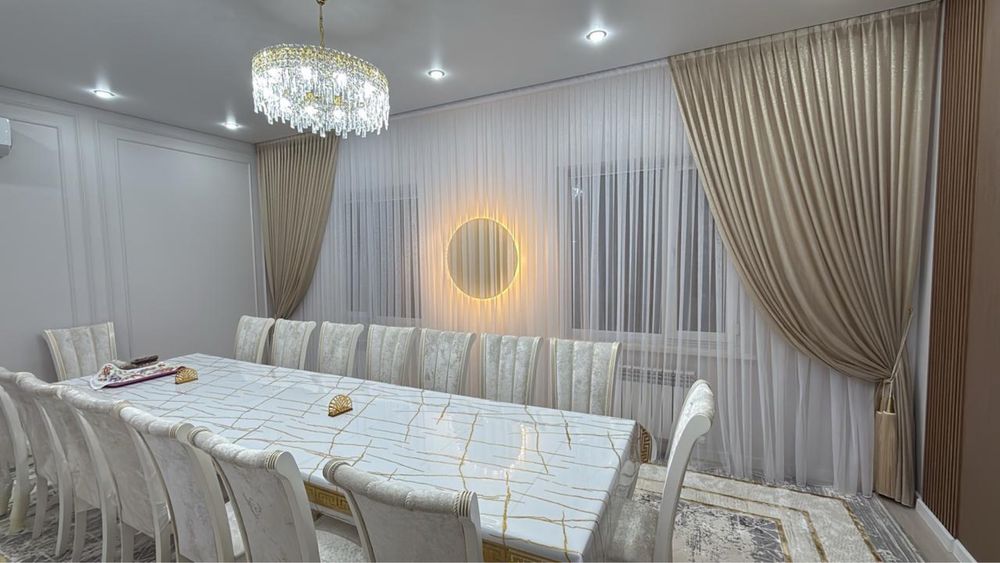 Стол со стульями раздвижной