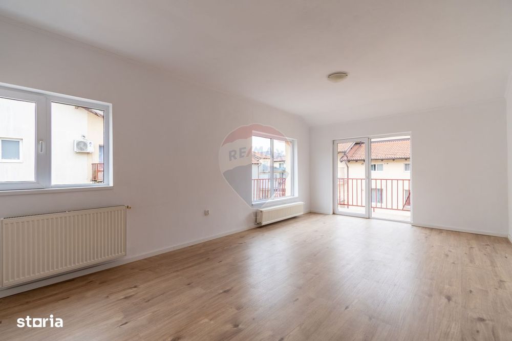 Apartament renovat cu 2 camere + loc de parcare de vanzare Floresti — fotografia 1