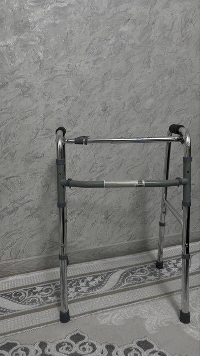 Ходули, ходунок для взрослых