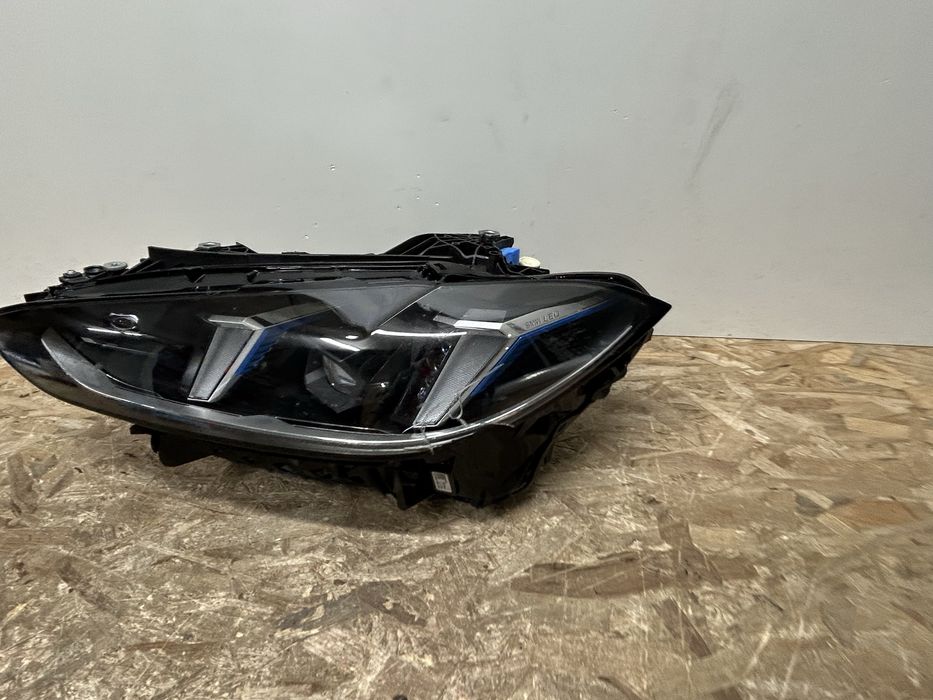 Far faruri bmw G22 G23 G26 lci full led adaptiv 2023-2025