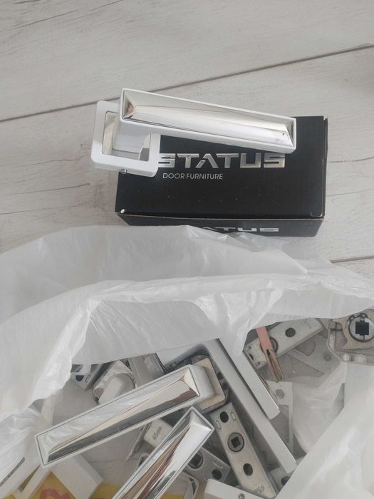 Ручки дверные 4шт + задвижки